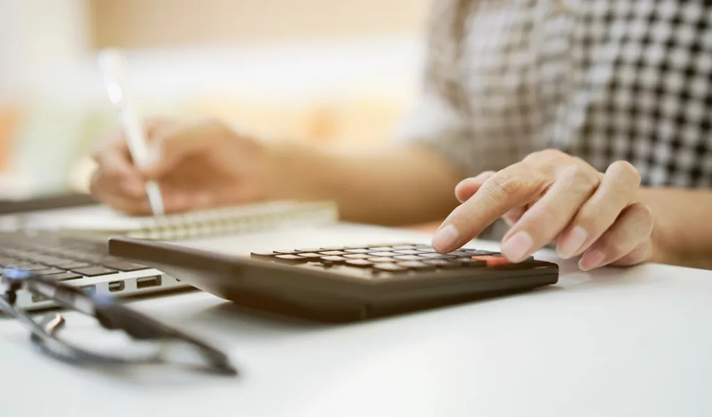 Why Outsourcing Payroll Is Smart: Efficiency, Accuracy & Cost Savings for Employers